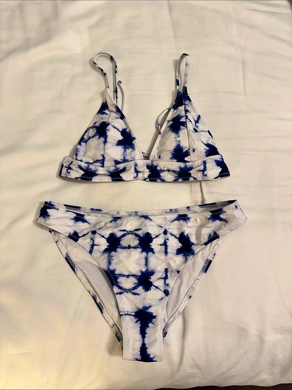 Cupshe Blue & White Tie-Dye Bikini Set